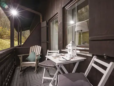 Balkon mit Sitzgelegenheit