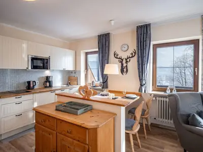 Küche mit Essbereich