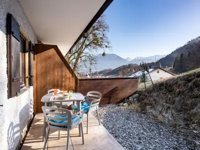 Terrasse mit Blick zum Zahmen Kaiser