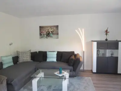 Wohnzimmer mit Schlafcouch