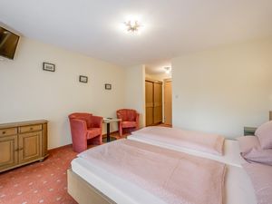 23832774-Ferienwohnung-2-Obergurgl-300x225-5