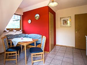 21661755-Ferienwohnung-3-Oberharmersbach-300x225-2