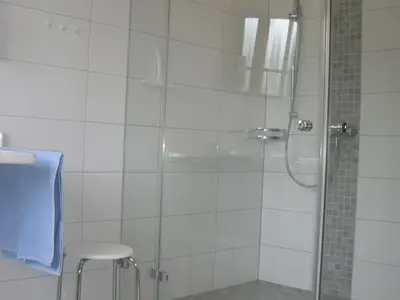 Behindertenfreundliche Dusche