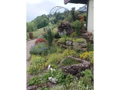INSIDE, OUTSIDE