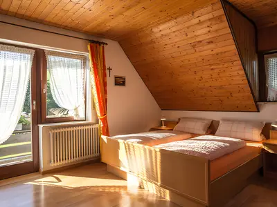 Photo, INSIDE, OUTSIDE