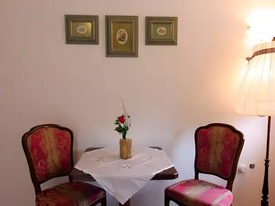 Photo, INSIDE, OUTSIDE