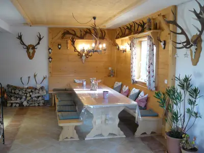 Photo, INSIDE, OUTSIDE