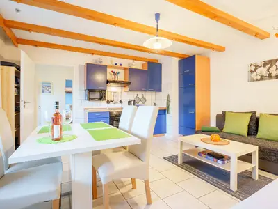 Photo, INSIDE, OUTSIDE