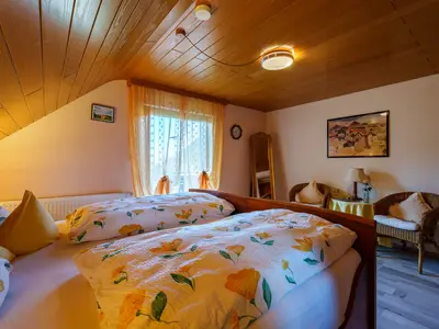 Photo, INSIDE, OUTSIDE