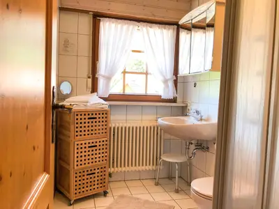 INSIDE, BATHROOM