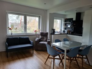 23646104-Ferienwohnung-5-Oberhausen-300x225-3