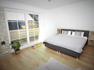 Luxus Boxspringbett mit Balkon