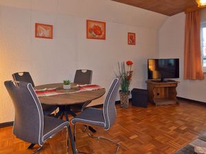 17888815-Ferienwohnung-3-Oberhof-300x225-2