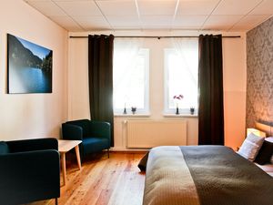 23891044-Ferienwohnung-4-Oberhof-300x225-1