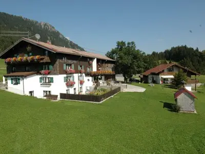 Ferienwohnung für 6 Personen (100 m²) in Bad Hindelang 2/10