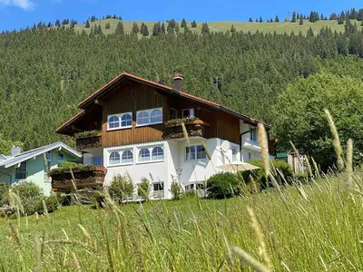 Ferienwohnung für 4 Personen (67 m²) in Bad Hindelang 2/10