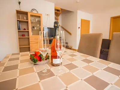 Photo, INSIDE, OUTSIDE