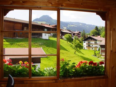 Ausblick von der Veranda aufs Bolsterlanger Horn