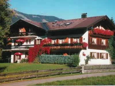 Sommerfoto Gästehaus Breyer