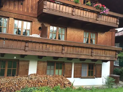 Haus Bergheimat mit Ostbalkon