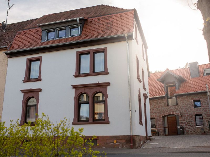 23191909-Ferienwohnung-3-Obernburg am Main-800x600-0