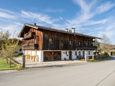 Landhaus_Ammer_Penzingweg_3_Oberndorf_Haus_aussen_