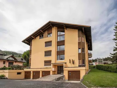 Ferienwohnung für 6 Personen in Obersaxen Affeier 2/10