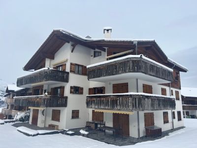 Aussenansicht Haus Alpatli