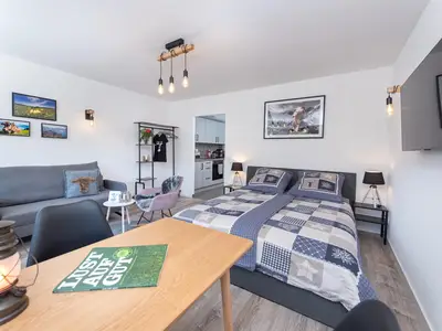 Wohn und Schlafzimmer