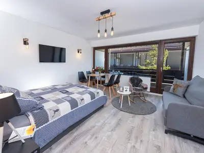 Wohn und Schlafzimmer