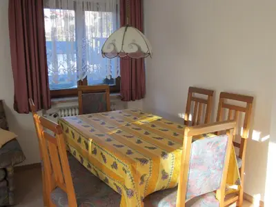 FeWo Wohnzimmer Esstisch 2