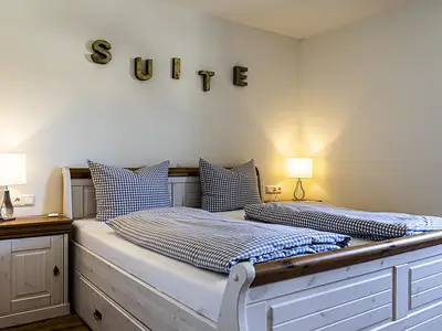 Ferienwohnung_Steibis_Suite_Schlafzimmer_01