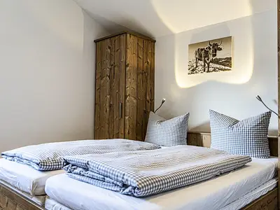 Ferienwohnung_Steibis_Blick_Schlafzimmer_01