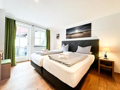 Ferienwohnung für 8 Personen (177 m²) in Oberstaufen 1/10