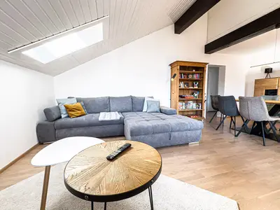 Ferienwohnung für 9 Personen (74 m²) in Oberstaufen 1/10