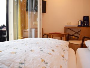 21551023-Ferienwohnung-2-Oberstdorf-300x225-0