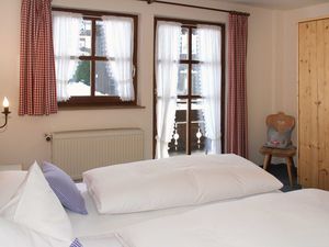 22427193-Ferienwohnung-4-Oberstdorf-300x225-0