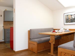 22427207-Ferienwohnung-2-Oberstdorf-300x225-1