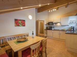 23339966-Ferienwohnung-4-Oberstdorf-300x225-3