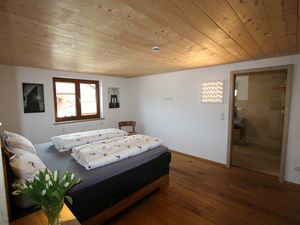 23541918-Ferienwohnung-4-Oberstdorf-300x225-2