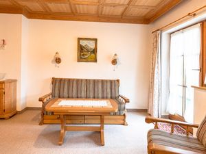 23278289-Ferienwohnung-4-Oberstdorf-300x225-3