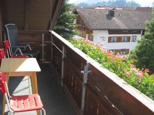 18384519-Ferienwohnung-4-Oberstdorf-300x225-3