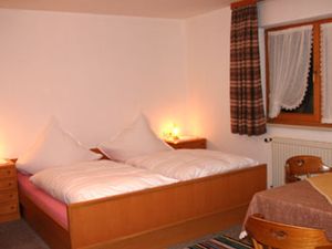 18384519-Ferienwohnung-4-Oberstdorf-300x225-4