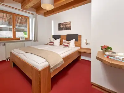 Schöafzimmer mit Doppelbett