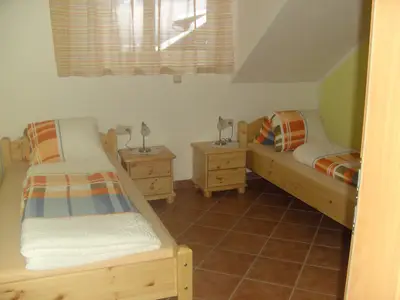 2tes Schlafzimmer Enzian
