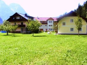 22773269-Ferienwohnung-3-Obertraun-300x225-1