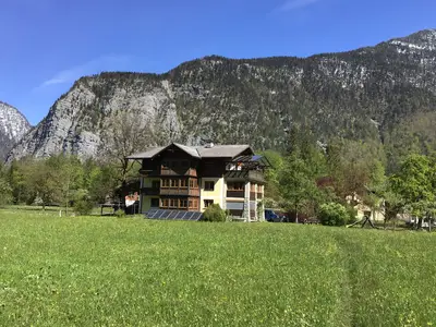 Haus im Wiesengrund