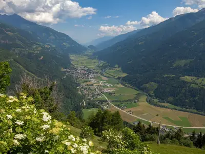 Blick über Obervellach und das Mölltal