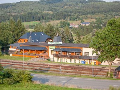 Straßenansicht der Pension