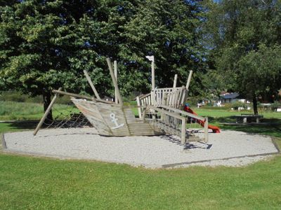 großer Spielplatz ca. 600 m entfernt